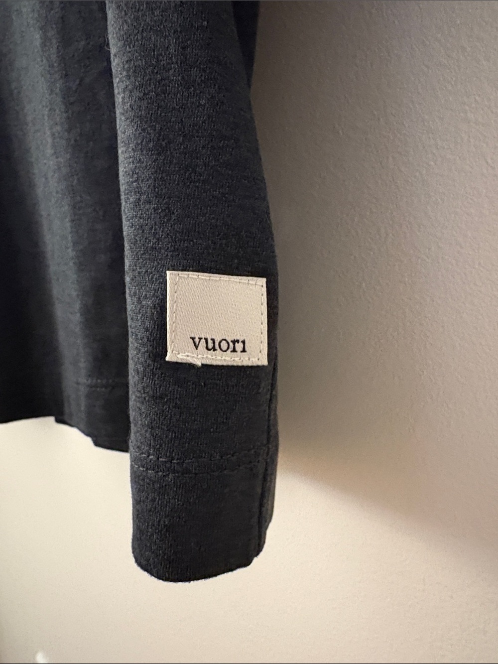 Vuori Waist Length Boxy Washed Black Crewneck Tee - Picture 2 of 4